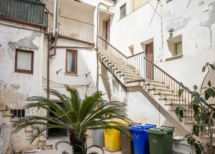 Apartment La Casetta Nel Cortile Trapani